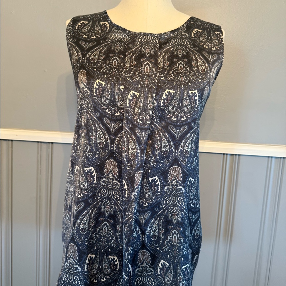 Ann Taylor Black and Gray Paisley Top